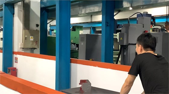 家用扫地机定制要实现模具花纹该怎么做