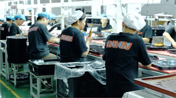 深圳扫地机器人odm成型过程中的操作规范