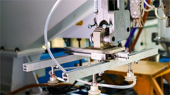 宠物监控喂食器