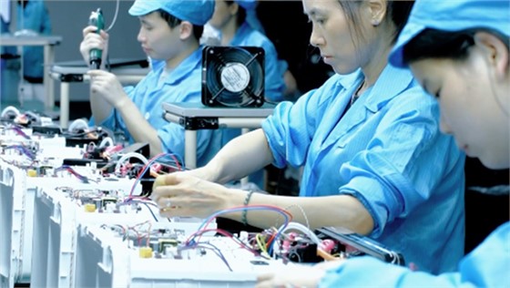 语音互动宠物喂食器