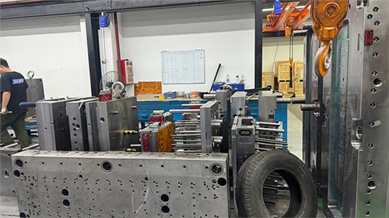 宠物进食提醒喂食器