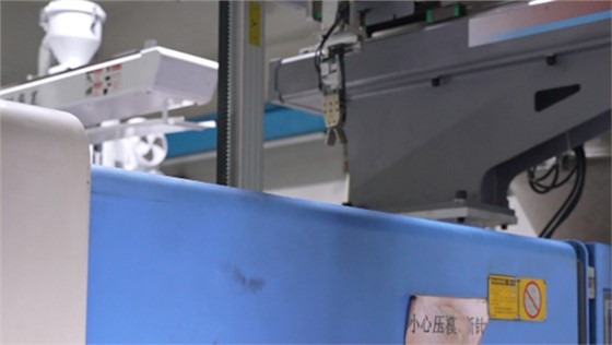 东莞注塑成型模具工厂制造要先进行模具设计