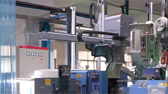 深圳扫地机器人模具设计让你认识图纸的重要性