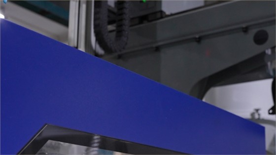 扫地机器人模具在塑造过程的优势体现