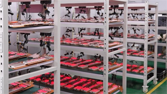 大型注塑加工odm常见的塑料外壳加工法