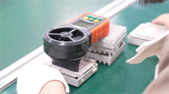 扫地机器人贴牌厂家模具加工时对材质严格的要求