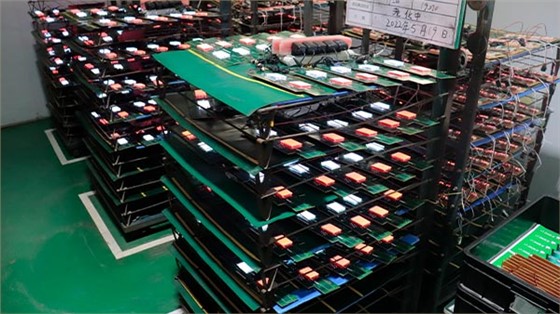 专业扫地机器人塑料模具厂家：破解料困气难题