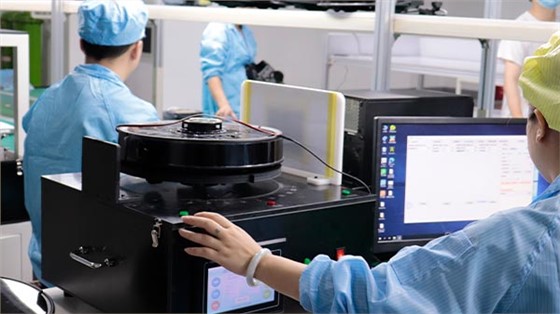 扫地机器人模具：精密制造如何定义产品成败