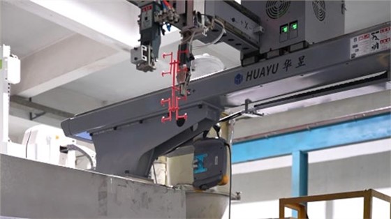 东莞订制塑胶模具厂_大银塑胶35年深耕，一站式家电注塑解决方案