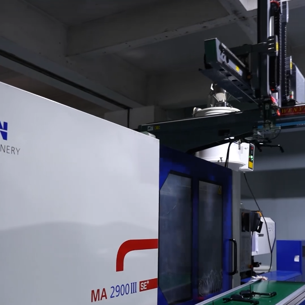 大银塑胶-大型塑胶模具注塑