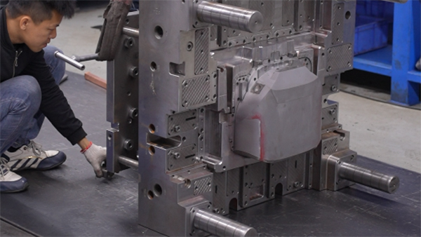 飞镖靶加工厂家代工在设计模具时需要考虑哪些因素? 飞镖靶加工厂家代工在设计模具时需要考虑哪些因素?