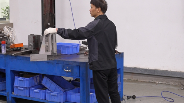 扫地机开模注塑为什么需要客户提供3D图纸或者实物样板? 扫地机开模注塑为什么需要客户提供3D图纸或者实物样板?