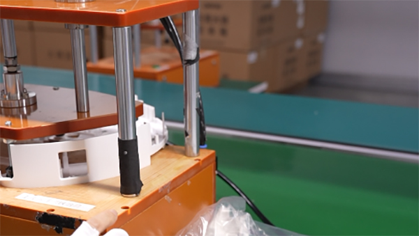 东莞注塑成型厂简单介绍加工中的U型槽 东莞注塑成型厂简单介绍加工中的U型槽