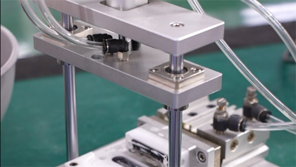 扫地机壳模具制造的结构组成看半导体行业技术突破 扫地机壳模具制造的结构组成看半导体行业技术突破