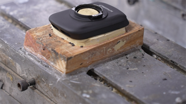 智能扫地机模具为什么要在加工时进行润滑