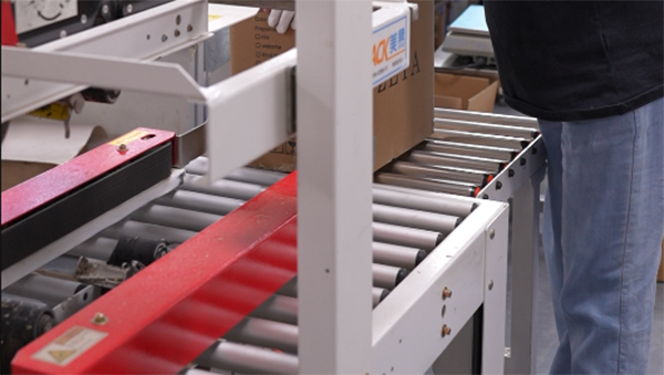 自动扫地机器人注塑讲解注塑模具的规格 自动扫地机器人注塑讲解注塑模具的规格