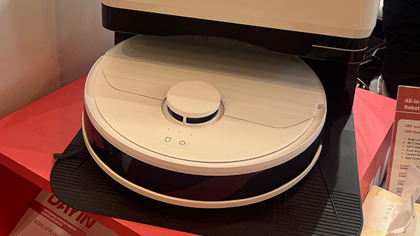 2025年扫地机器人ODM厂家选购指南:5大核心维度与旗舰机型深度解析 2025年扫地机器人ODM厂家选购指南:5大核心维度与旗舰机型深度解析