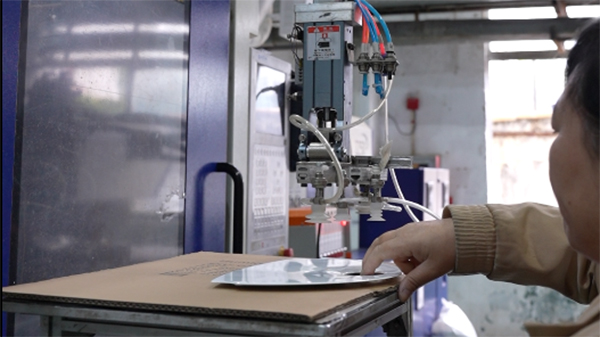 扫地机模具注塑:浇注系统4大组件的“小设计大作用” 扫地机模具注塑:浇注系统4大组件的“小设计大作用”