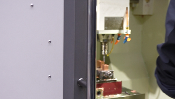 扫地机开模注塑制造过程气泡产生的4大核心原因