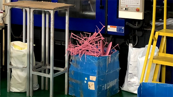 模具制造加工企业 注塑件成型环节 预热模压层压工艺 模具制造加工企业 注塑件成型环节 预热模压层压工艺