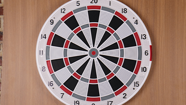 飞镖靶加工厂家注塑拉丝问题的成因与解决方案 飞镖靶加工厂家注塑拉丝问题的成因与解决方案