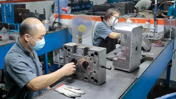 东莞家电注塑加工厂家怎么选？实测推荐+避坑指南