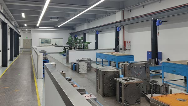 扫地机器人注塑：车间标准化作业流程与质控要点