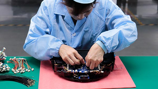 大型注塑产品加工-东莞大银颜色稳定管控标杆