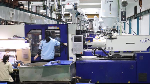 东莞精密注塑模具厂家