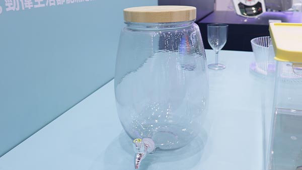 东莞注塑加工_塑胶件成型后加工_大银塑胶