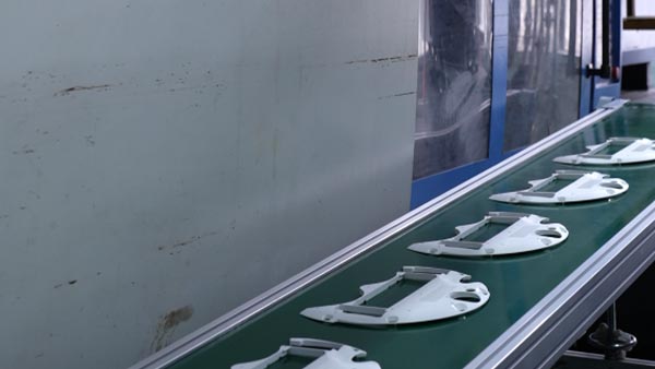 扫地机壳模具制造厂_扫地机器人外壳模具定做_东莞大银塑胶