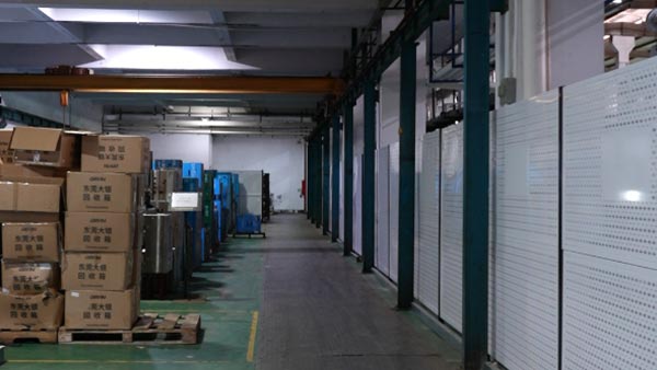 注塑成型模具工厂_高精密塑胶模具制造_东莞大银塑胶
